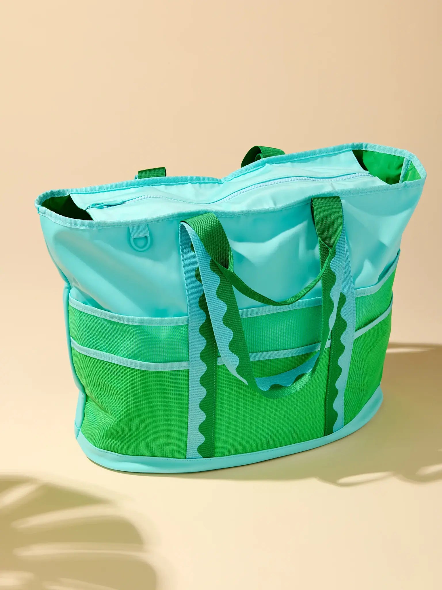 Shiraleah Camden Neoprene Tote
