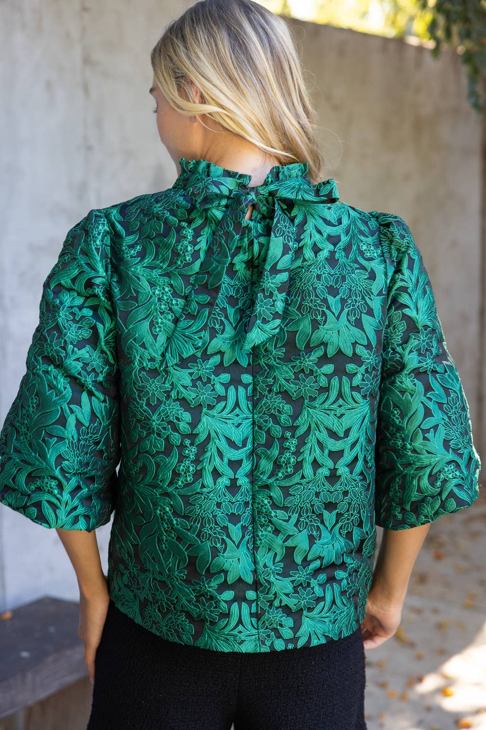 Voy Bubble Sleeve Tie Back Floral Jacqaurd Top