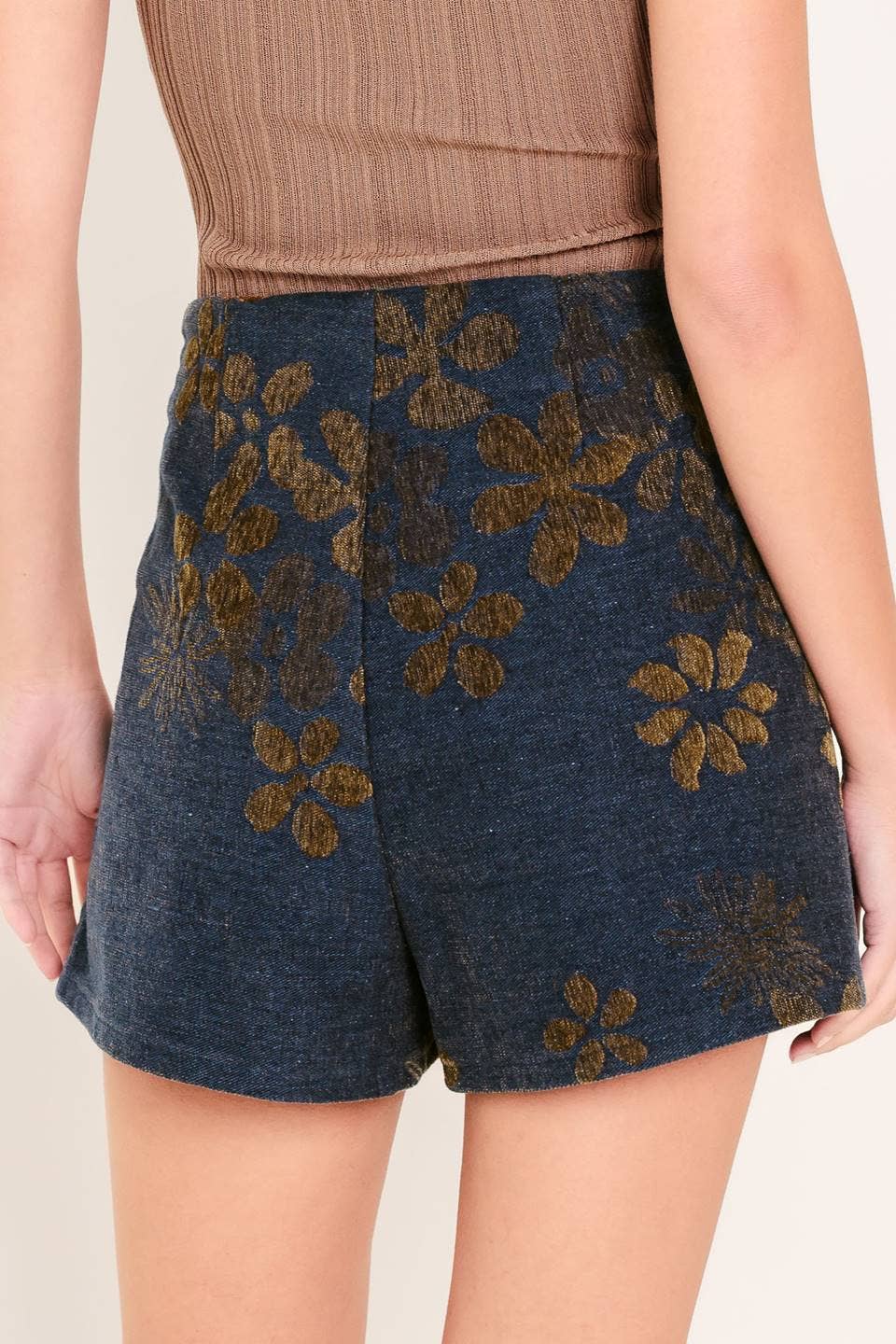 Flying Tomato jacquard woven skort