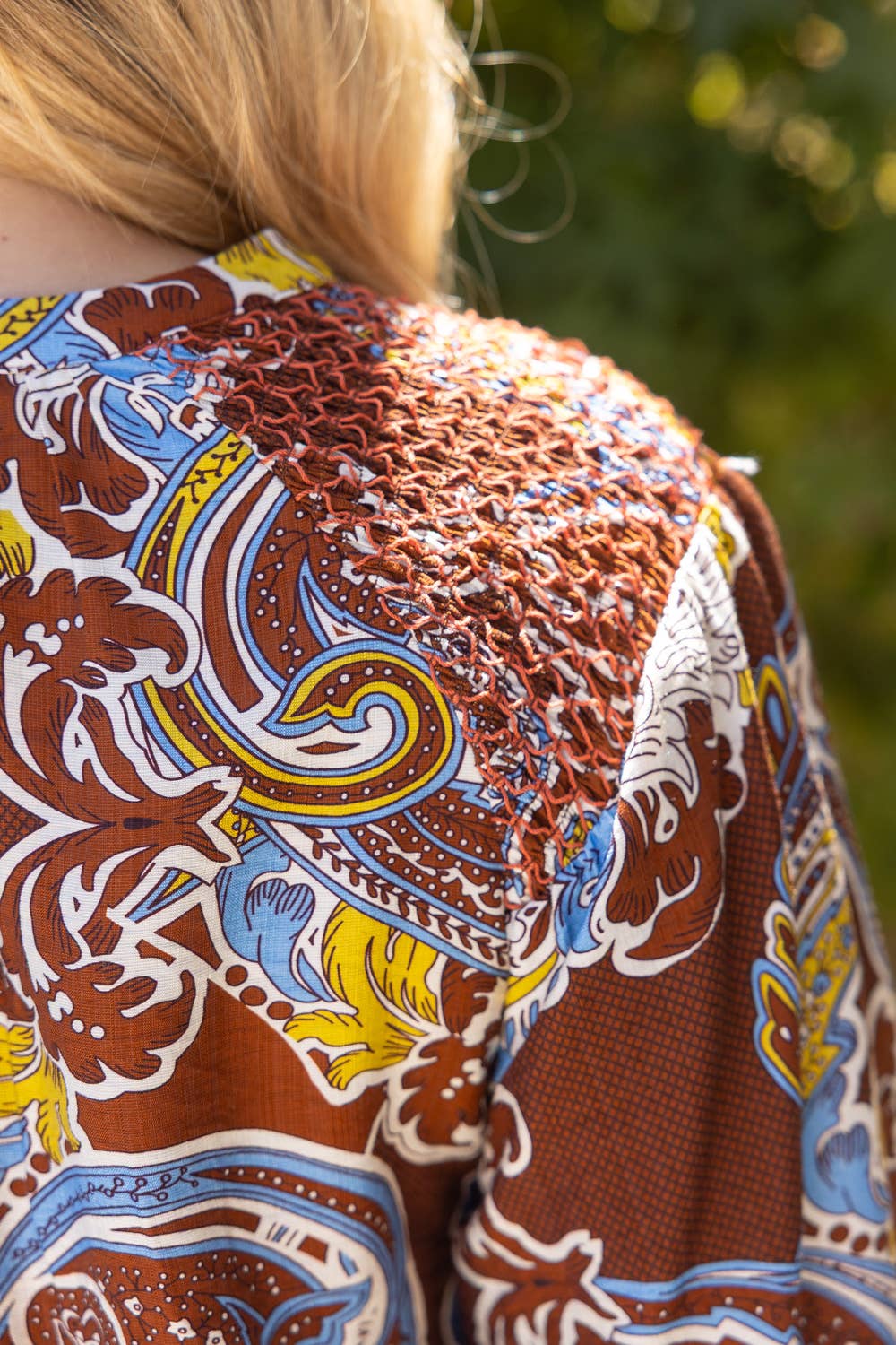 Voy Smocked Shoulder Detail Paisley Print Top