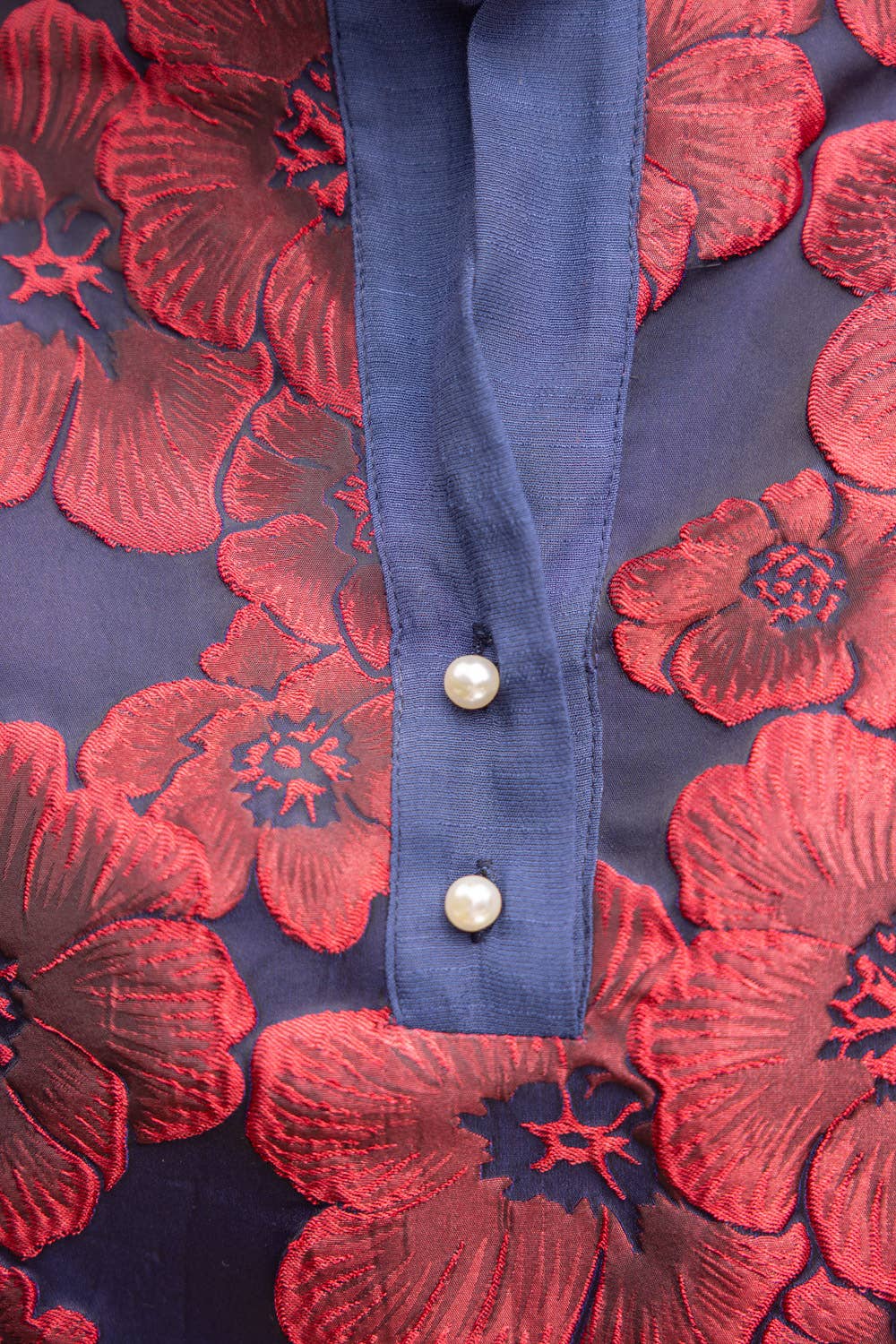 Voy Half Pearl Button Down Floral Jacquard Top