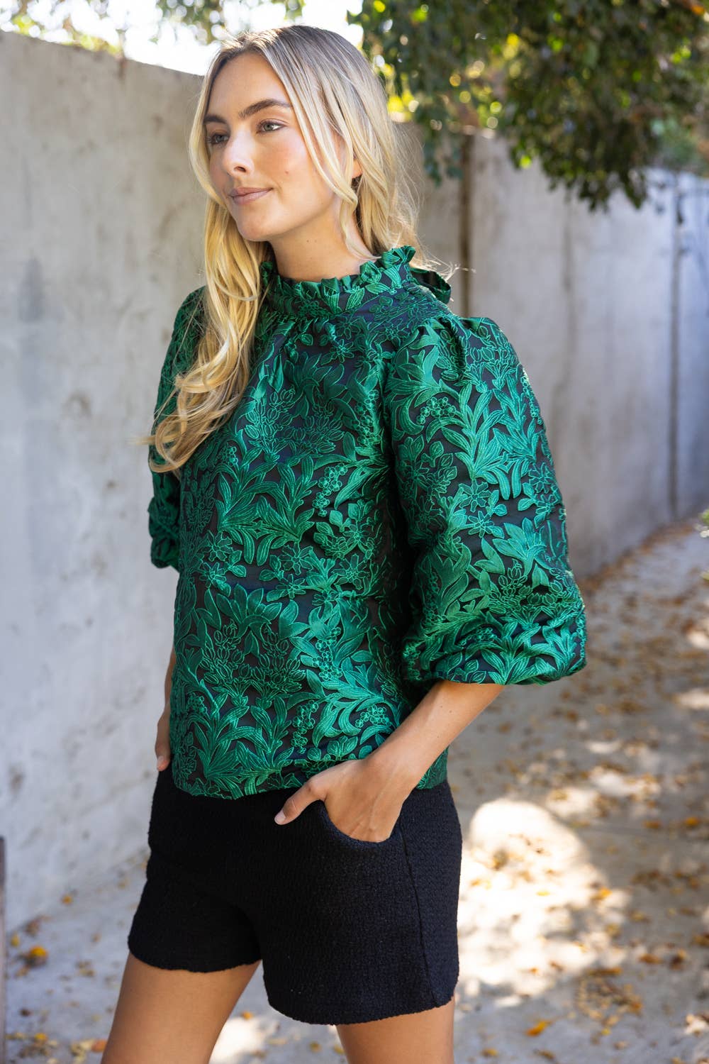 Voy Bubble Sleeve Tie Back Floral Jacqaurd Top