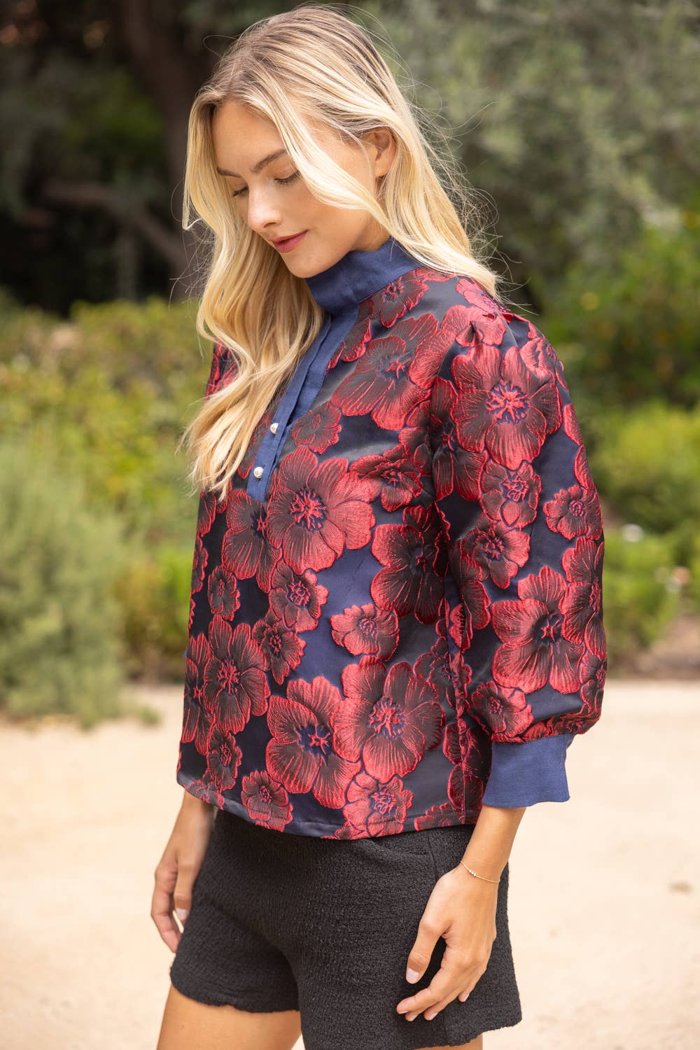 Voy Half Pearl Button Down Floral Jacquard Top