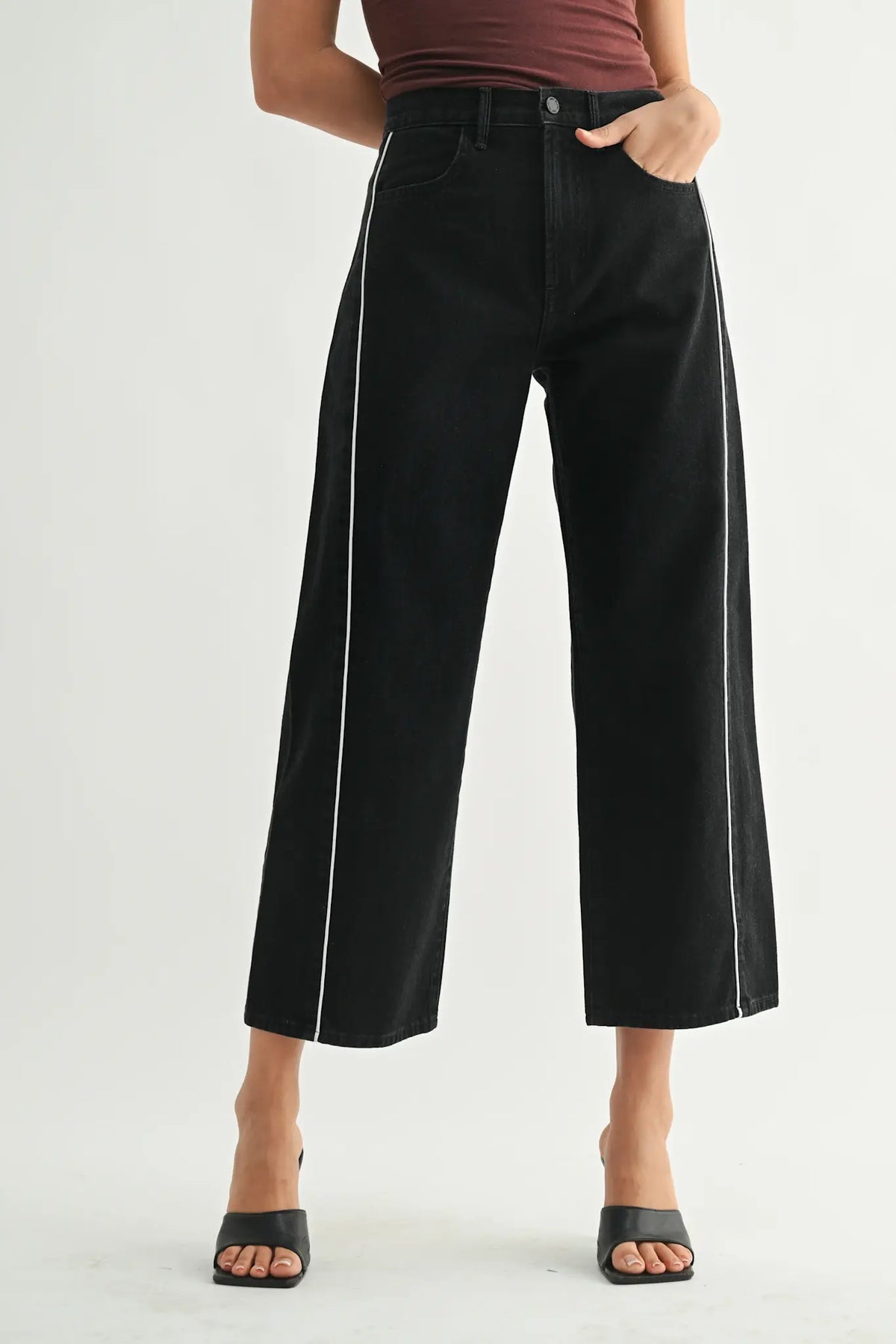 Just Black Denim The Barrel Jean Twist