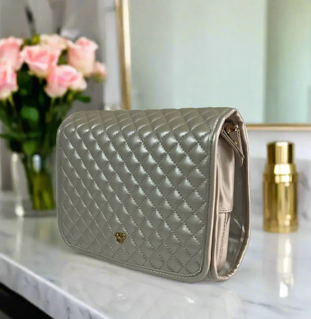 PurseN Getaway Toiletry Case