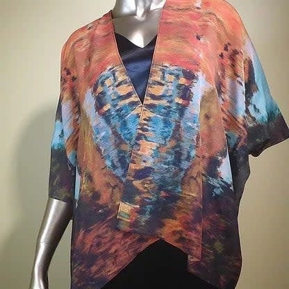 Cocoon House Short Silk Kimono