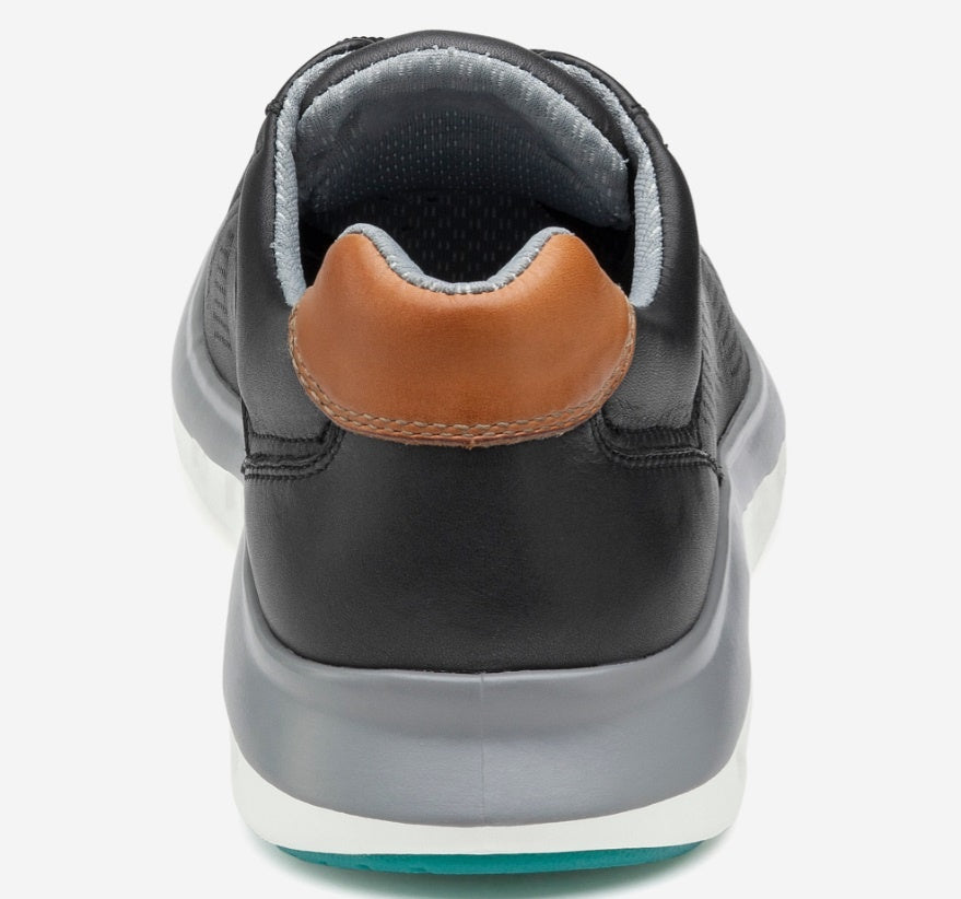 Johnston & Murphy Nubuck Activate U-Throat Shoe