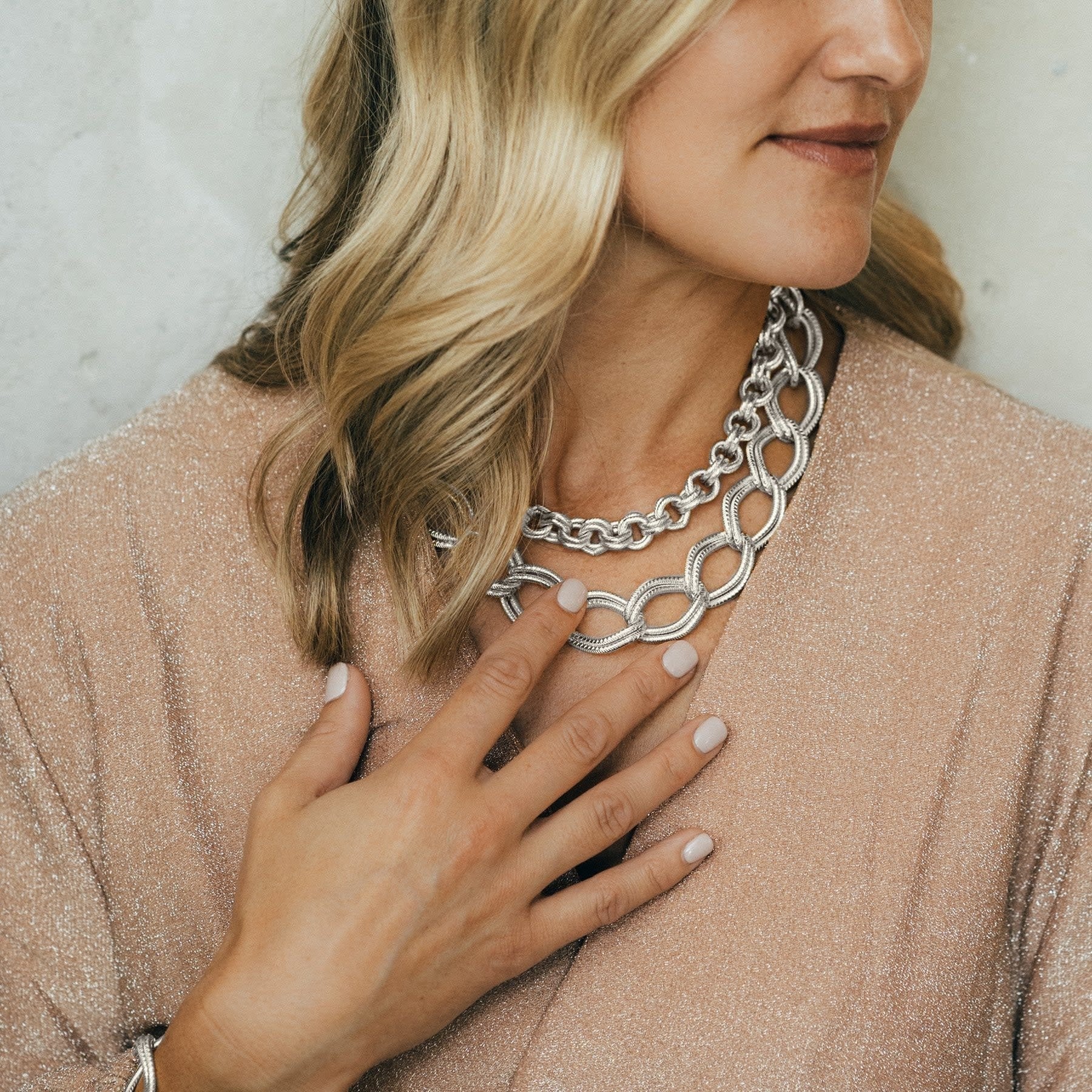 Susan Shaw Large Silver Textured Chain Necklace